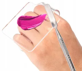 paleta-na-dlon-do-mieszania-kosmetykow-podkladu