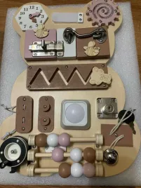 drewniana-ukladanka-montessori-busy-board-mis