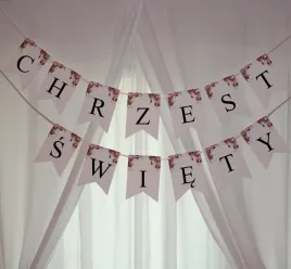 girlanda-chrzest-swiety-bordowe-kwiaty-roze-chrzciny-czarne-litery