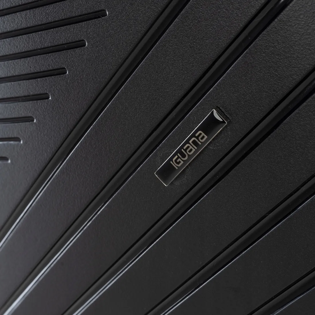 walizka-twarda-cantabria-ii-97-stan-nowy