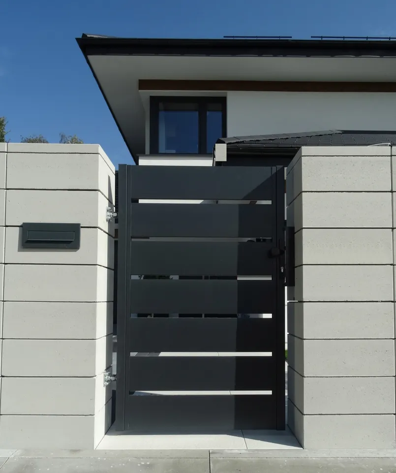 brama-wjazdowa-dwuskrzydlowa-filip-200-ocynk-ral-stan-nowy