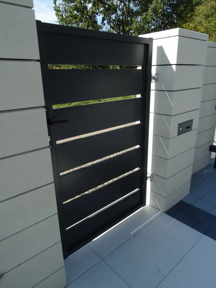 brama-wjazdowa-dwuskrzydlowa-filip-200-ocynk-ral-stan-nowy