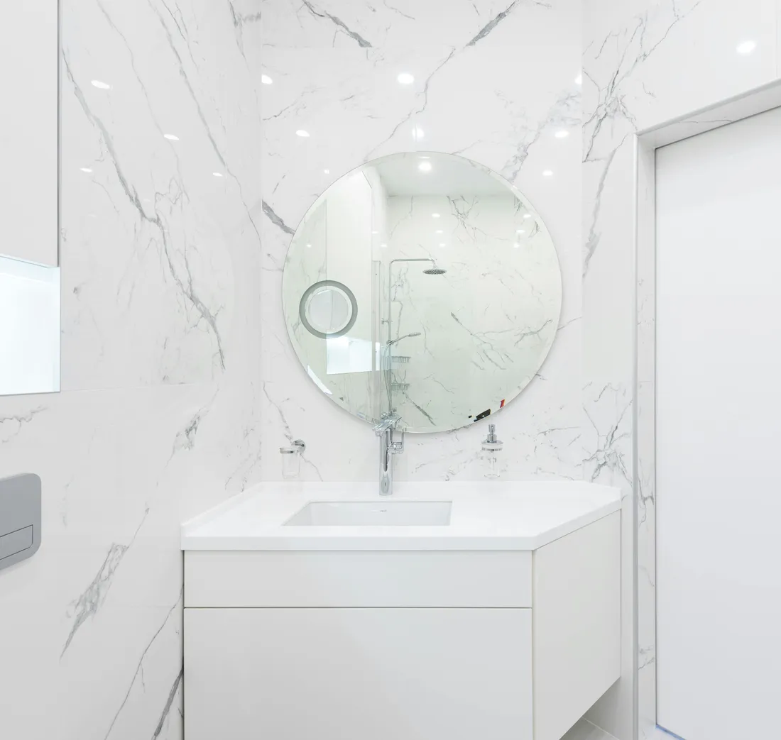 lustro-scienne-skymel-kolo-600-x-600-mm