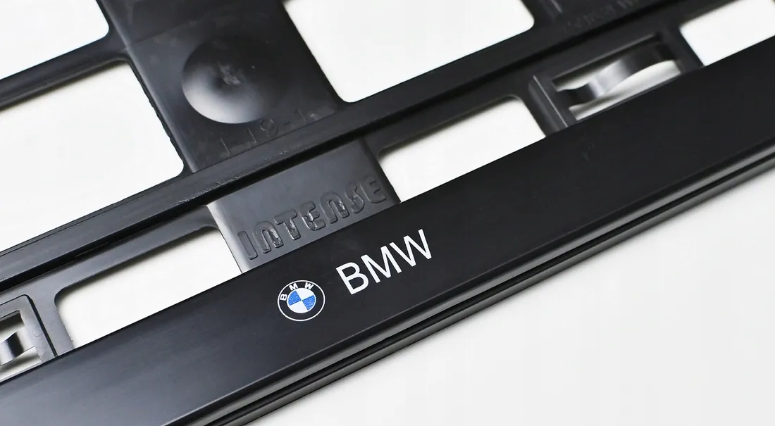 bmw-2-ramki-tablicy