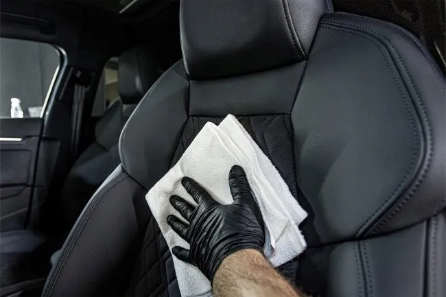 moje-auto-leather-white-mikrofibra-do-skory-waga-z-opakowaniem-0-06-kg