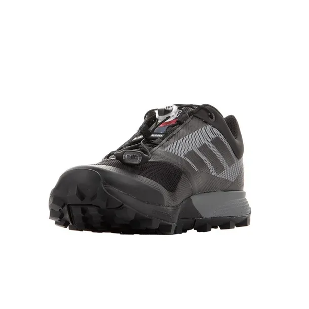 terrex-trailmaker-w-kod-producenta-bb3360