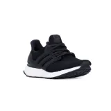ultra-boost-w-marka-adidas