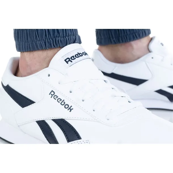 royal-cl-jogger-3-kod-producenta-ef7790-marka-reebok