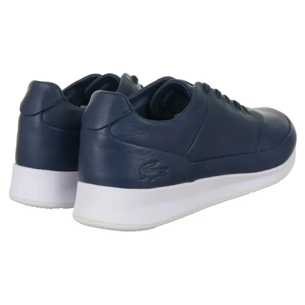 joggeur-lace-marka-lacoste