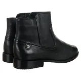rosolinn-marka-lacoste