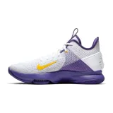 witness-4-lebron-james-rozmiar-44