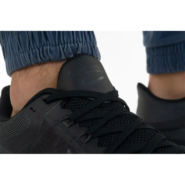 zoom-winflo-8-marka-nike-rozmiar-475