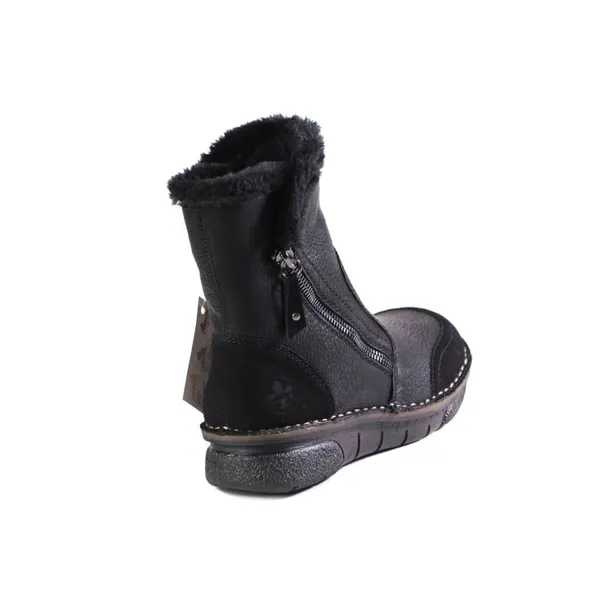 7337100-marka-rieker