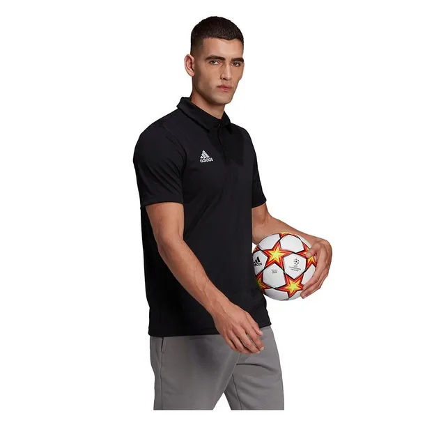 entrada-22-marka-adidas