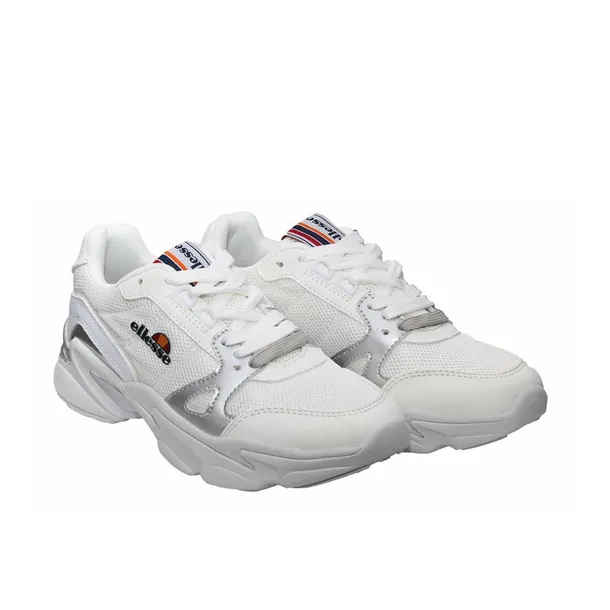 jami-marka-ellesse