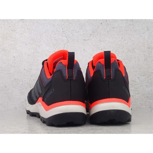 tracerocker-2-marka-adidas-kod-producenta-gz8915