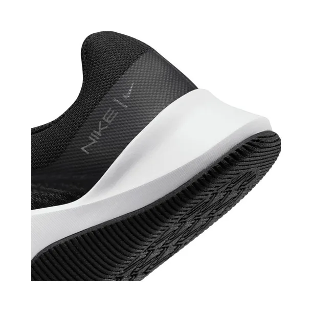 mc-trainer-2-kod-producenta-dm0824003-marka-nike