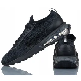 air-max-flyknit-racer
