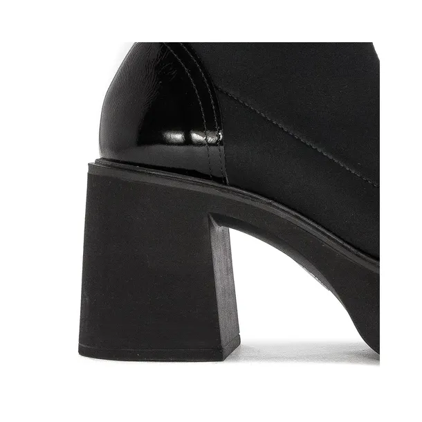 843120600black-marka-venezia-rozmiar-37