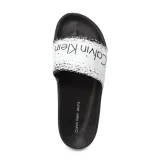 4023661-marka-calvin-klein