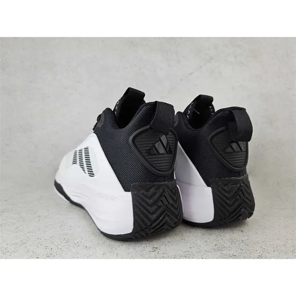 ownthegame-3-0-marka-adidas-kod-producenta-if4565