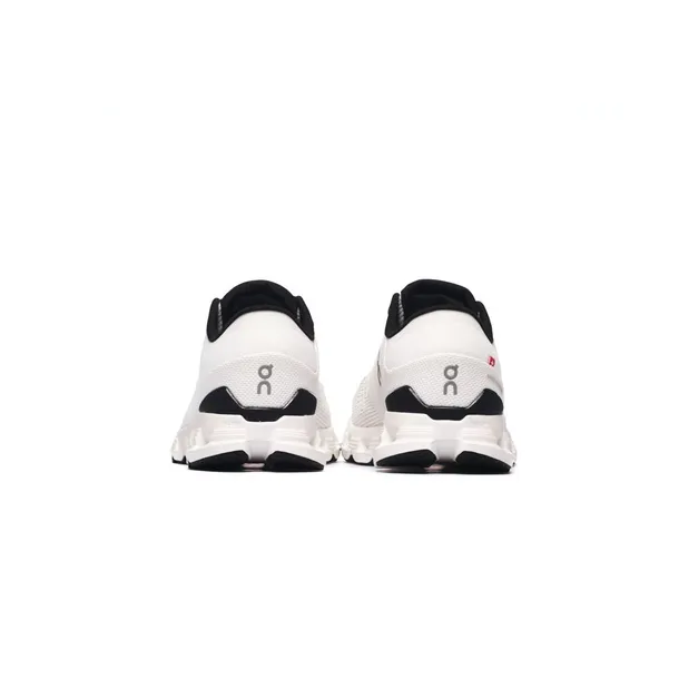 running-cloud-x-4-marka-on-kod-producenta-3we30070791