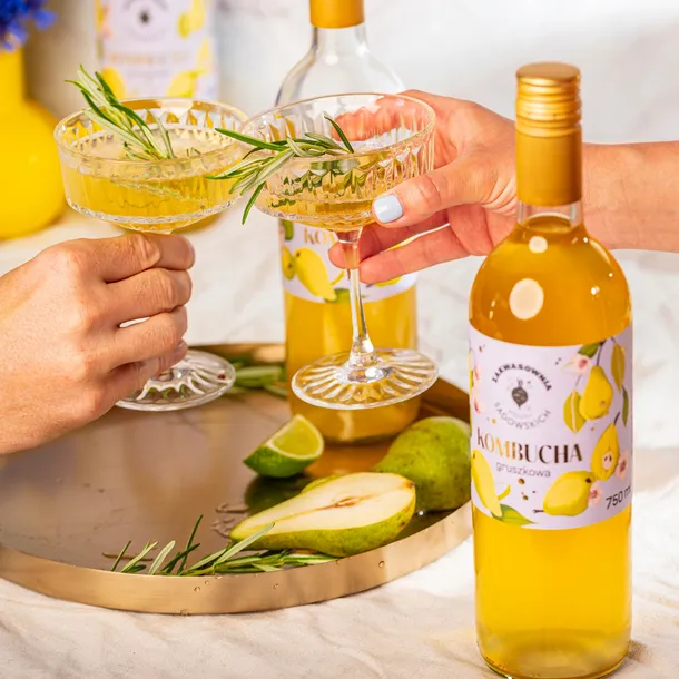 kombucha-gruszkowa-750-ml-stan-nowy