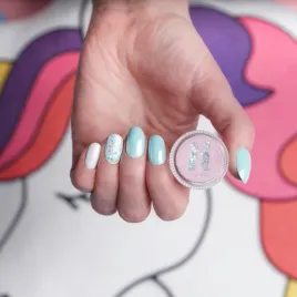 hi-hybrid-glam-pylek-na-paznokcie-511-silver-dust-0-6g