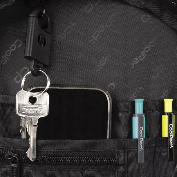 plecak-mlodziezowy-coolpack-factor-greeneh-kolor-czarny-odcienie-zieleni