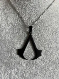naszyjnik-wisiorek-lancuszek-assassin-creed-gaming-ubisoft-prezent