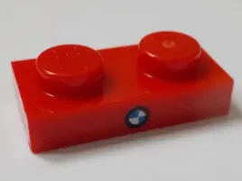 lego-3023pb05-czerwony-6472260-plytka-1x2-z-logo-bmw-1-szt-nowy