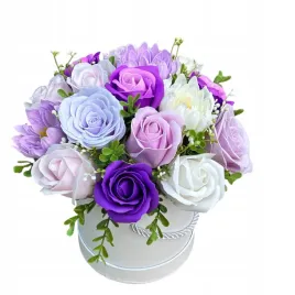 flower-box-z-kwiatami-mydlanymi-fioletowy-mix-idealny-prezent-upominek