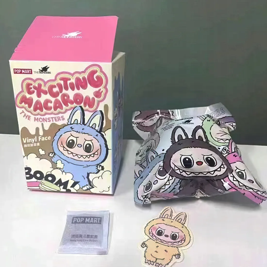 LABUBU THE MONSTERS LALKA RUCHODZĄCA SERCE DOLL ŚLEPA