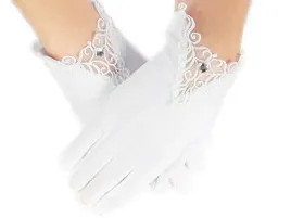 rekawiczki-do-pierwszej-komunii-swietej-z-cyrkonia