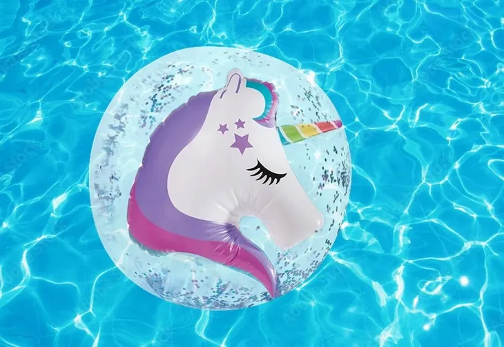 pilka-dmuchana-3d-jednorozec-wiek-dziecka-3-lata