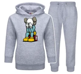 dres-dzieciecy-kaws-producent