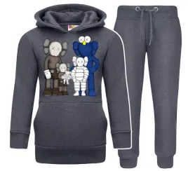 dres-dzieciecy-kaws-producent