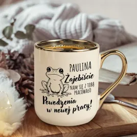 kubek-ze-zlotym-uchem-dla-kolezanki-na-odejscie-z-pracy