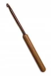 szydelko-aluminiowe-z-bambusowa-raczka-skc-550-mm