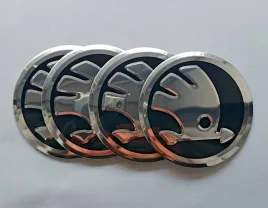 naklejki-emblemat-na-kolpaki-dekielki-kola-skoda-56-mm-aluminium-4-szt-nowe