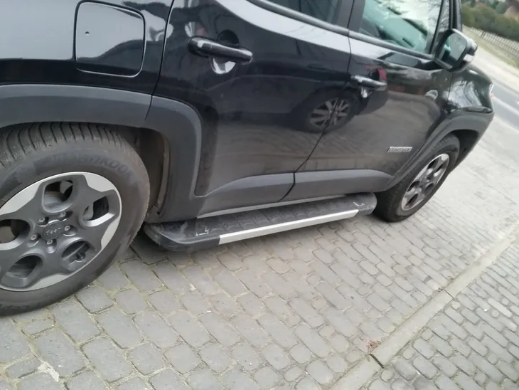 bmw-x5-e70-2006-2013-orurowanie-stopnie-boki-progi-podesty-stan-opakowania-oryginalne