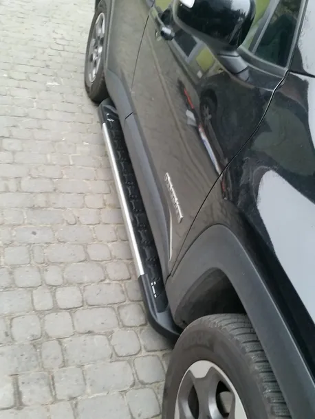 bmw-x5-e70-2006-2013-orurowanie-stopnie-boki-progi-podesty-producent-erk
