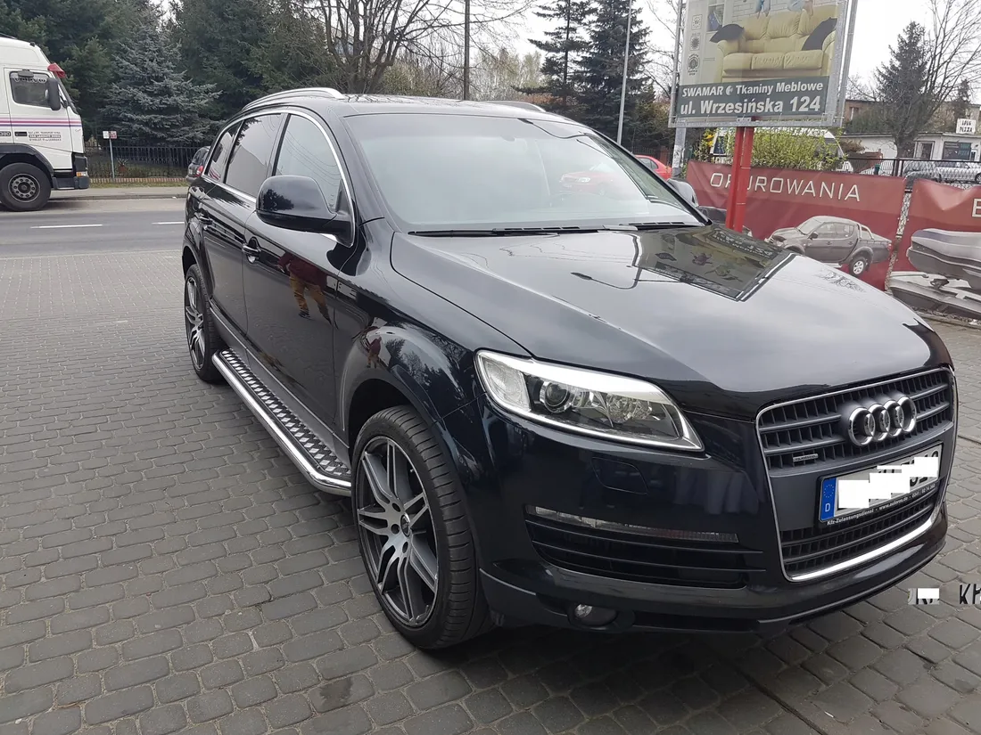 audi-q5-2017-orurowanie-stopnie-boczne-boki