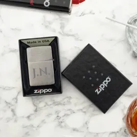 zapalniczka-benzynowa-zippo-200-classic-z-grawerem