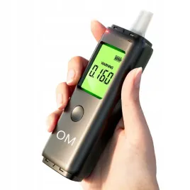 profesjonalny-alkomat-na-usb-ladowarka-5-ustnikow-duzy-ekran