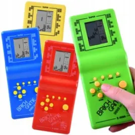 tetris-kieszonkowa-gra-elektroniczna-konsola-kultowe-gry