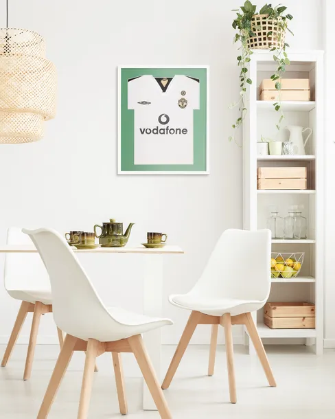 ramka-na-koszulke-sportowa-basic-biala-stan-nowy-szerokosc-produktu-52-5-cm