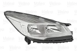 reflektor-swiatel-przednich-044980-val