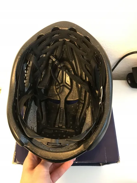 abus-kask-rowerowy-gamechanger-czarny-waga-z-opakowaniem-0-27-kg
