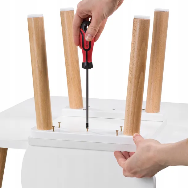 taboret-krzeselko-dzieciece-misiek-biale-plec-unisex